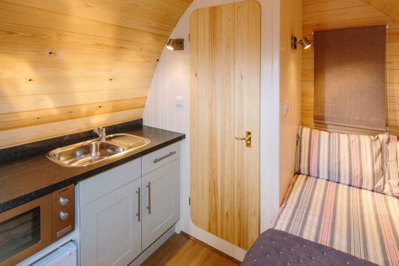 فندق Buttercup Glamping Pod كيلتنهام المظهر الخارجي الصورة